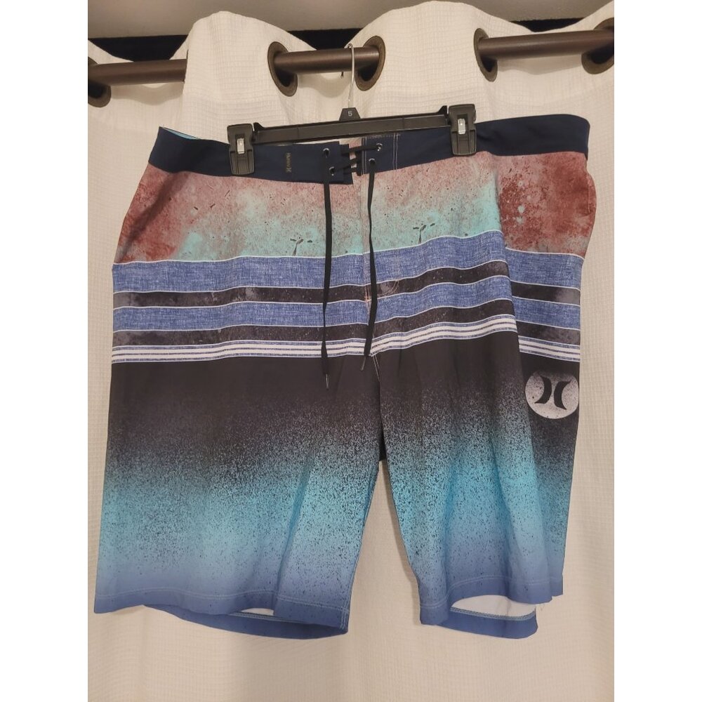 Mens Hurley board shorts swimwear trunks size 40